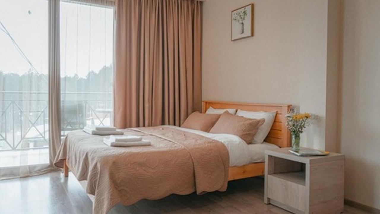 Hotel Surami Esterno foto